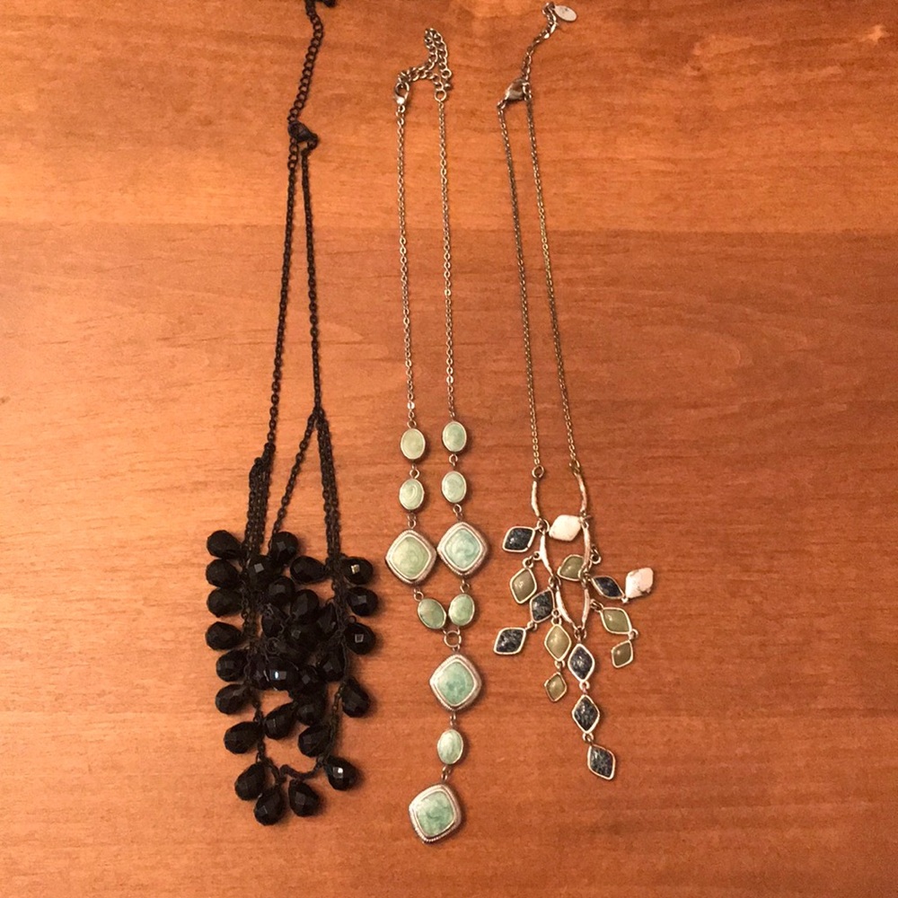Set of 3 fashion necklaces costume jewelry